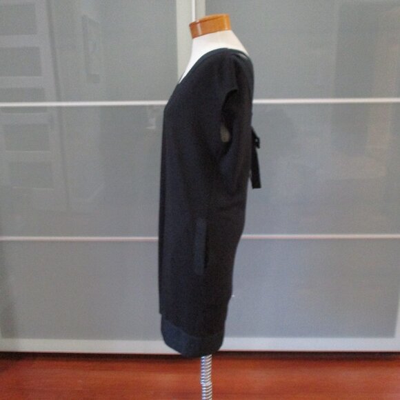 See by Chloe Wool Blend Black V-Neck Sleeveless Shift Dress - Picture 2 of 7